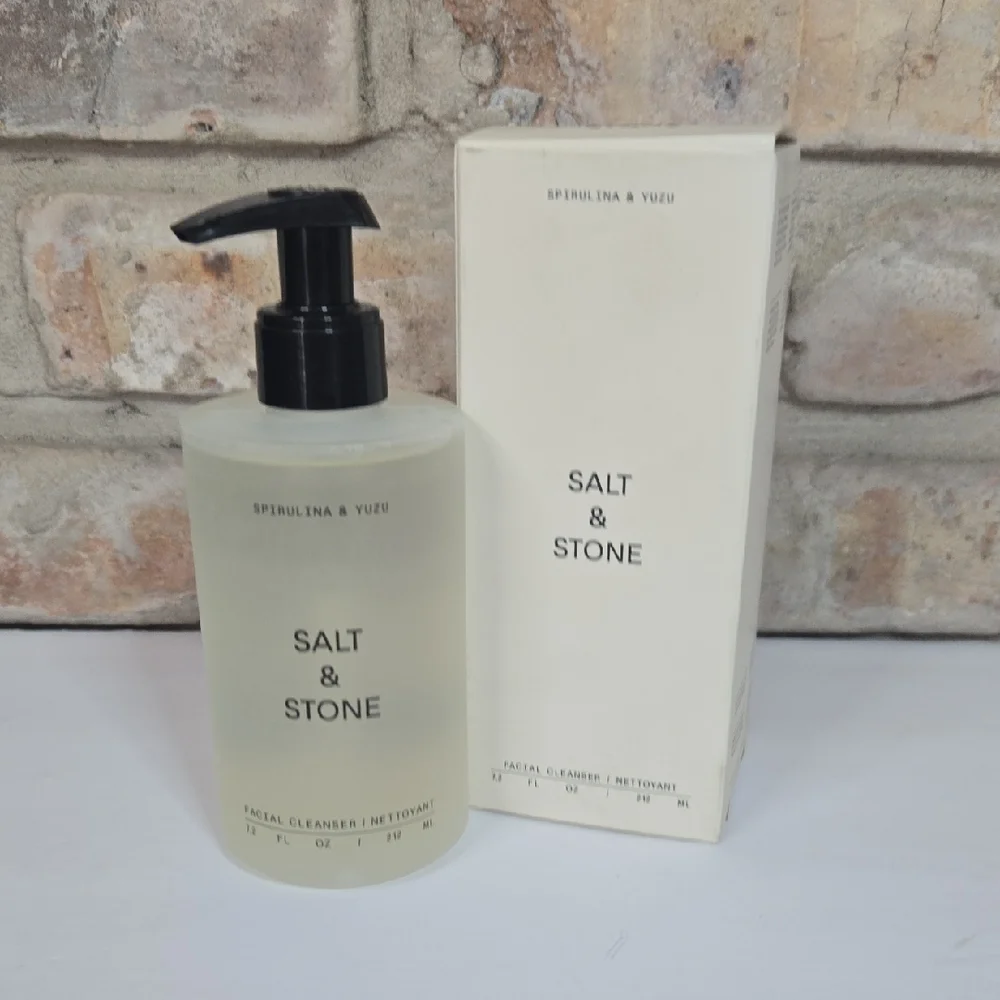 Salt & Stone Spirulina & Yuzu 7.2 oz. Pump Facial Cleanser NEW